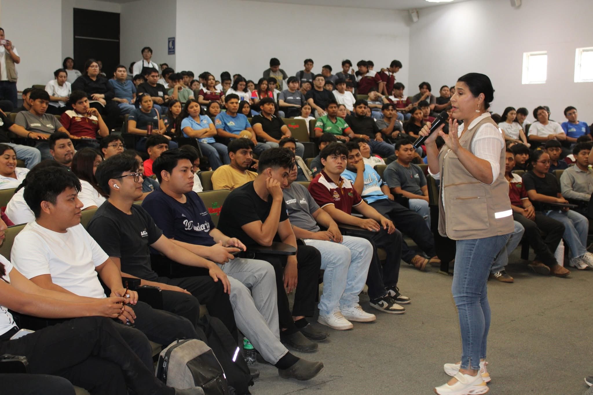 Peto impulsa nuevas oportunidades para las juventudes yucatecas
